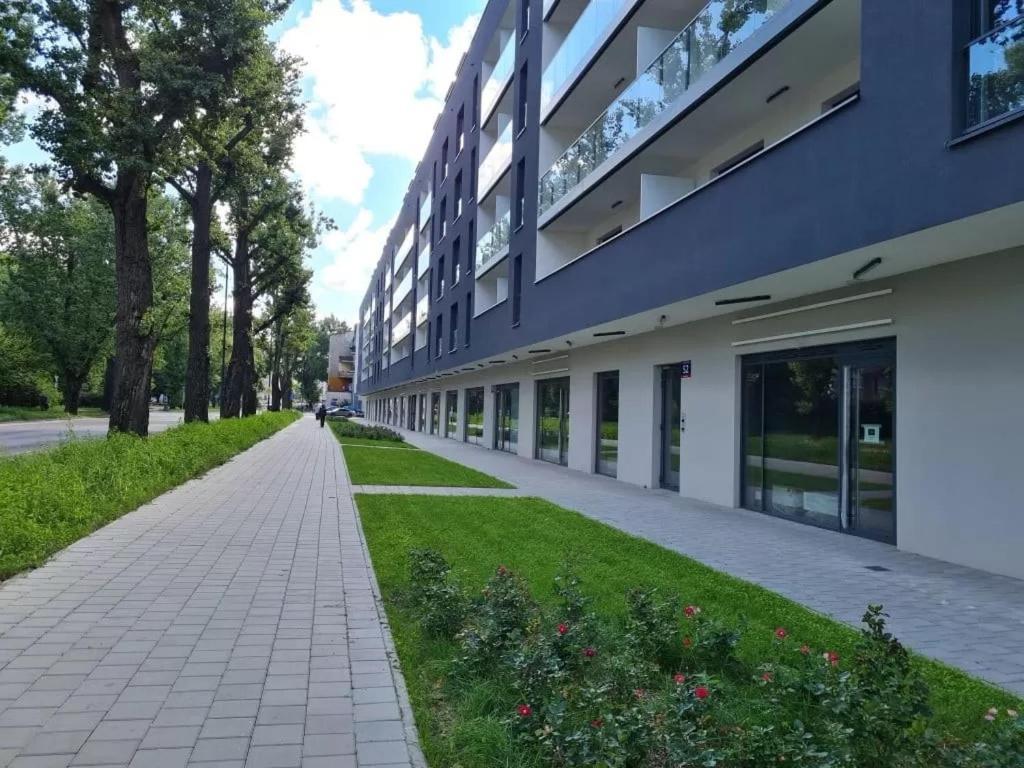 Manufaktura Residence - Apartamenty Prestiz Z Garazem Podziemnym I Dwoma Lazienkami Lodz  Exterior photo