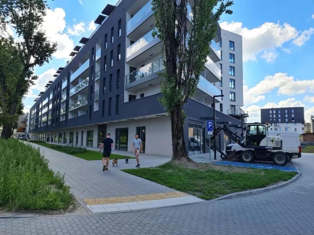 Manufaktura Residence - Apartamenty Prestiz Z Garazem Podziemnym I Dwoma Lazienkami Lodz  Exterior photo